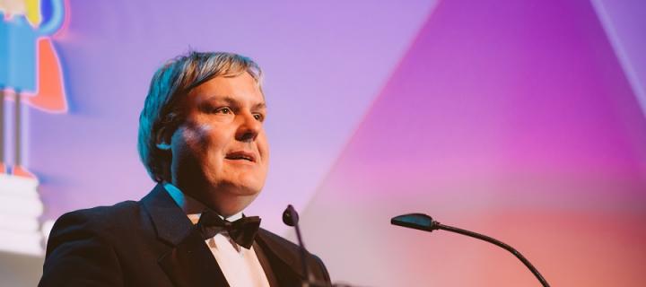 Jamie Davies collects his award at the 2016 EUSA Teaching Awards