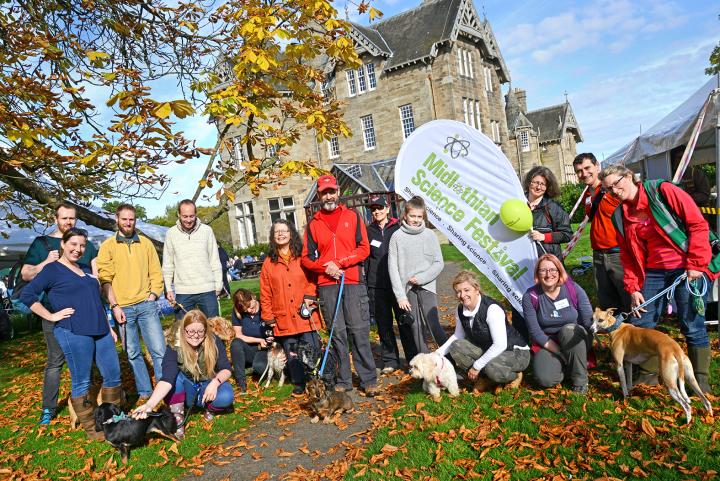 Dogs, their owners and Roslin and Vet School staff at the end of the Walkie Talkies dog walk. 