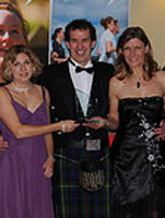 M 091110 University joggers win award jogscotland group award