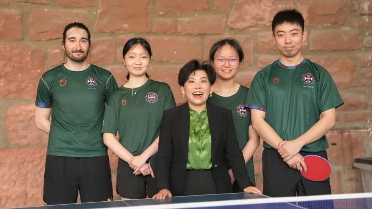 Dr Deng Yaping met with students from the Table Tennis Society during her University event