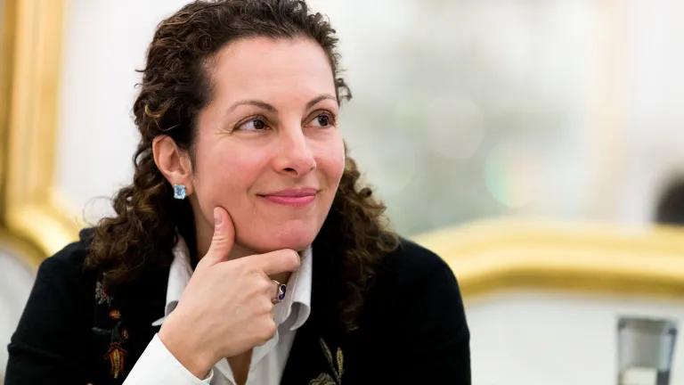 Picture of Beth Simone Noveck