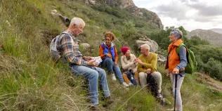 Grouo of people hillwalking