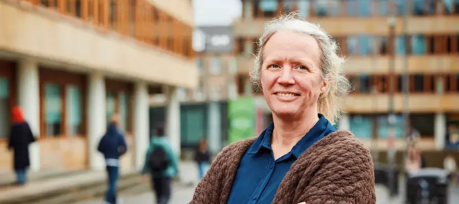 Dr Alexandra Birch-Mayne