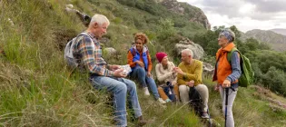 Grouo of people hillwalking