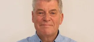 Dr Frank Armstrong