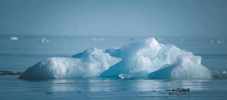 icebrrg in water