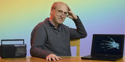 M 091209 Academic stars in exhibition