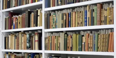 M 100519 Author's library recreated