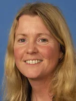 M AA 121206 Personal Chair: Rachel Wood