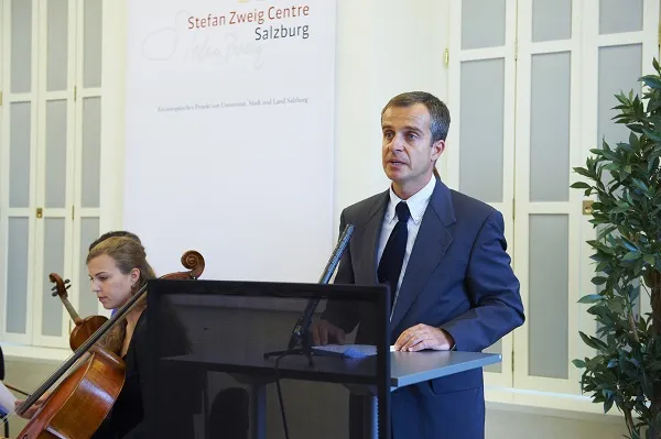 Photo of Professor Alexis Grohmann