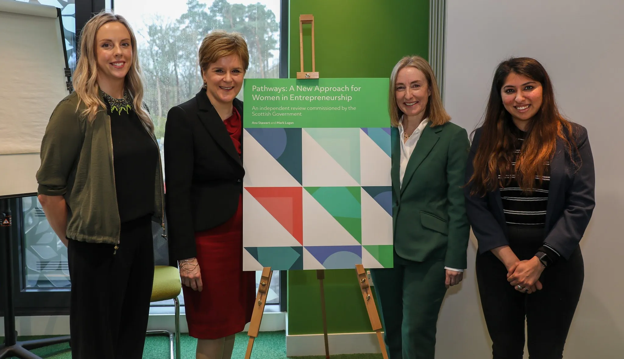 (L-R) image of Dr Kate Cameron, FM Nicola Sturgeon, Ana Stewart and Ishani Malhotra