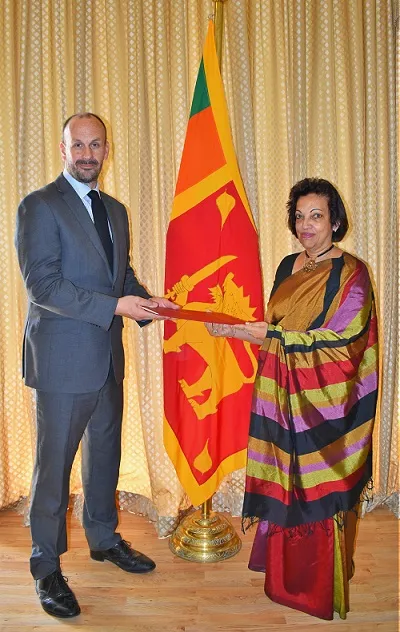 Prof Michael Eddleston is awarded the position of Sri Lankan Honorary Consul in Scotland