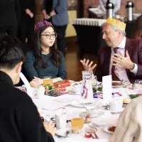 Principal Peter Mathieson enjoys Festive Lunch with students and staff 
