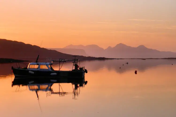 Soothing image app - boat