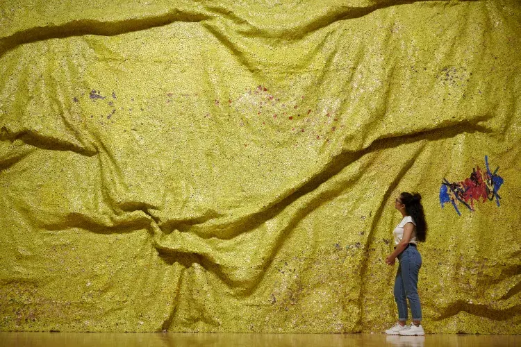 El Anatsui image 1