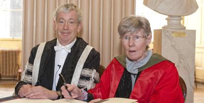 Emeritus Professor Noreen Murray and Professor Sir Timothy O’Shea. 