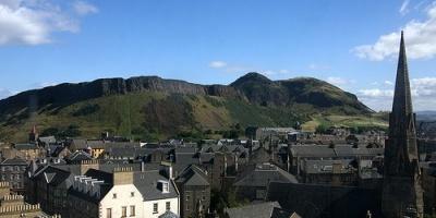 Skyline with Arthurs seat in the background on a sunny day