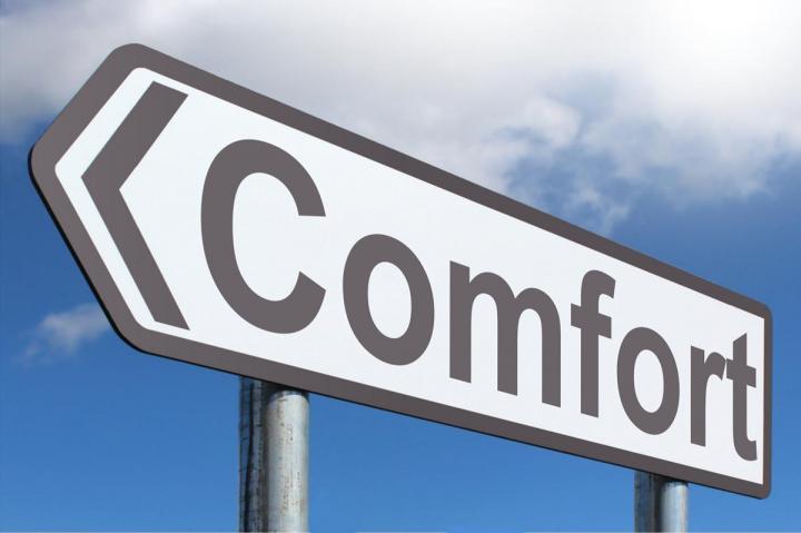 Road sign with the words 'comfort' written on it 
