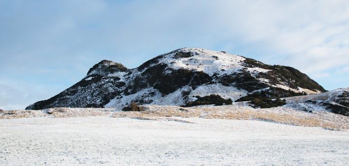 Photograph of Arthur's seat in the snow. 