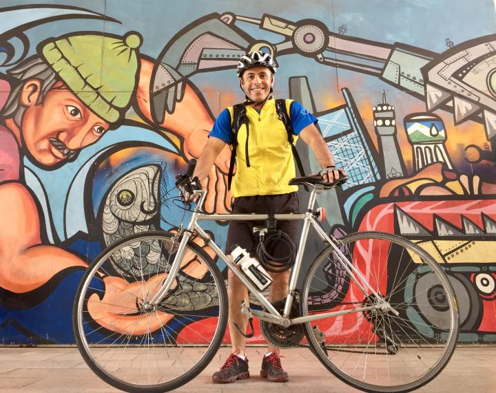 Gabriel Gonzalez Mandiola from the University of Edinburgh Alumni Chile’s cycling club.