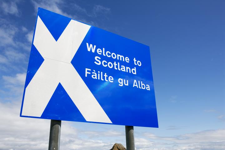 Photo of the Welcome to Scotland roadsign that welcomes people at the Scottish border