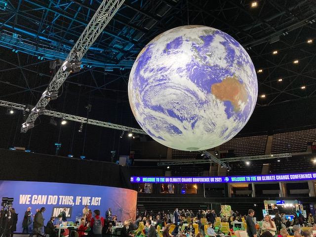 Giant globe hovers over COP26