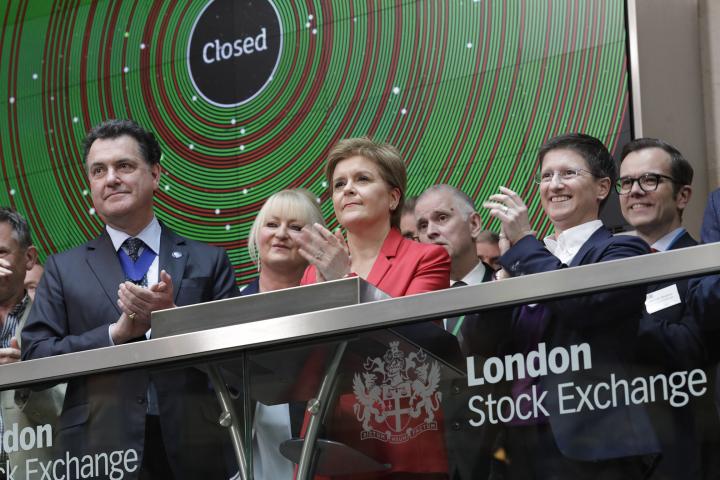 People at the London Stock Exchange