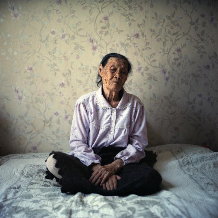 Sung-ok Tigay, 92, was deported from Vladivostok aged 13 and lost her parents soon after. Ushtobe, Kazakhstan. September 2014.