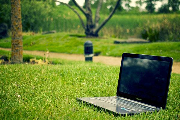 laptop in woods Pixabay CC0