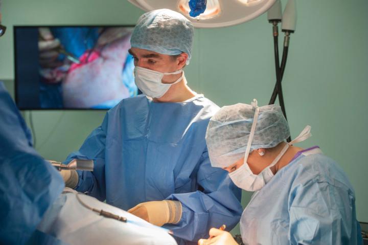 Orthopaedic surgeons operating