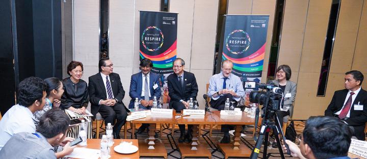 VIPs speak at press conference during RESPIRE ASM 2019