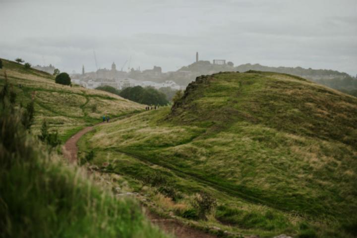 An image of the city of Edinburgh from Arthur's Seat 
