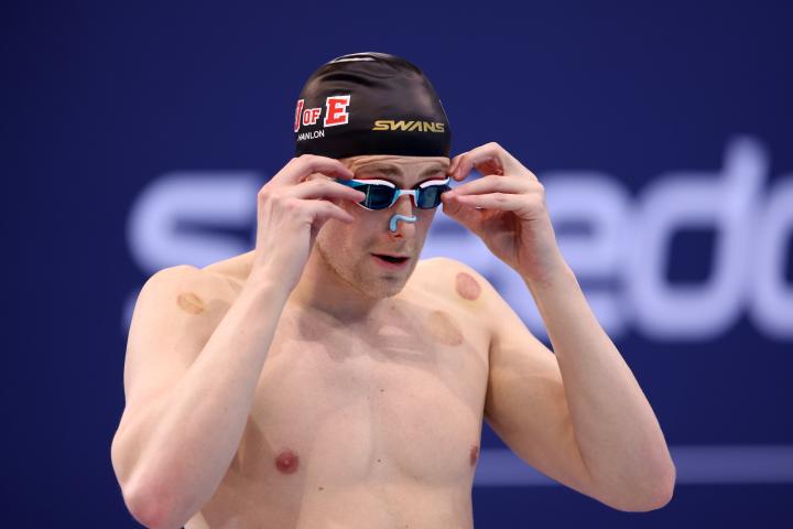 Stephen Clegg putting goggles on at the 2024 British Swimming Championships