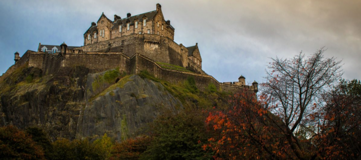 Edinburgh Castle from Princes St Gardens