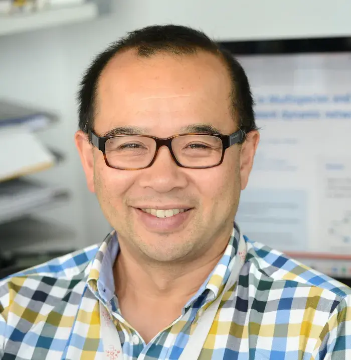 Headshot of Rowland Kao