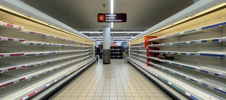 images of empty food shelves during covid-19
