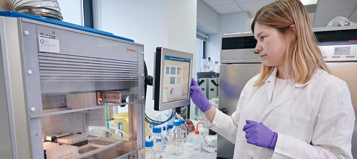 A researcher in the Mass Spectrometry lab
