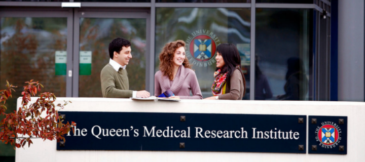 Students in front of Queen's Medical Research Institute