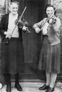 Two women with violins