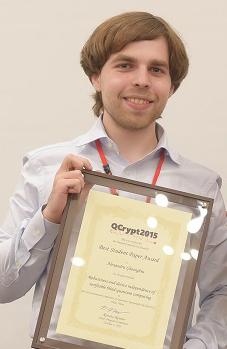 Alexandru Gheorghiu with his certificate for Best Student Paper at QCrypt 2015