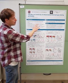 PhD student Pieter Louwe presenting poster