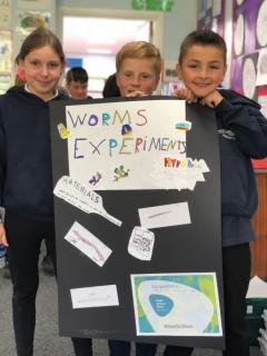 Pupils were ready to present their worm experiments