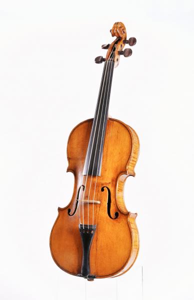 Violin – This 19th-century violin belonged to the Scottish fiddler James Scott Skinner (1843-1927). 