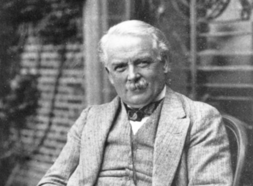 The Rt Hon David Lloyd George became Rector in 1920.